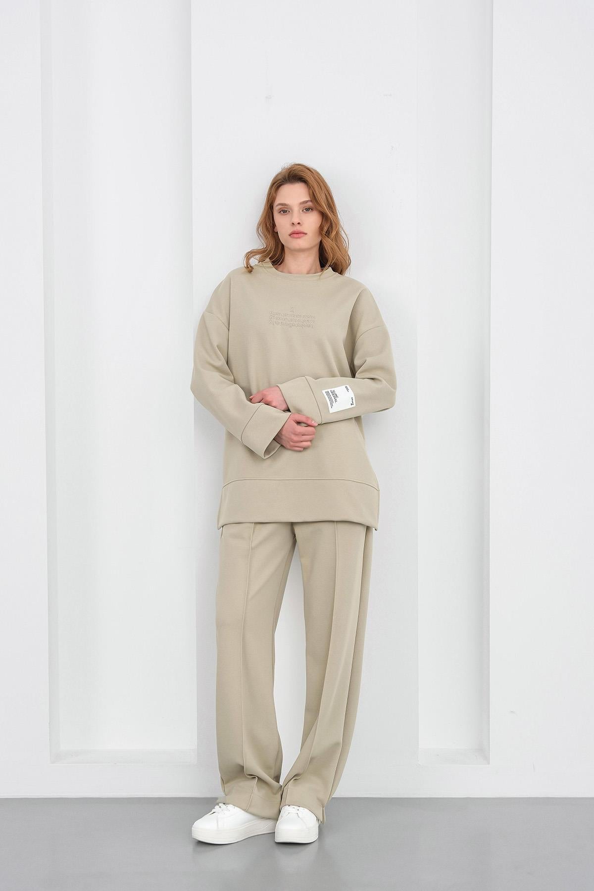 HAKİ Kadın Pike Dokulu Nakış Detaylı Yırtmaçlı Oversize Bol Paça Alt-Üst Takım