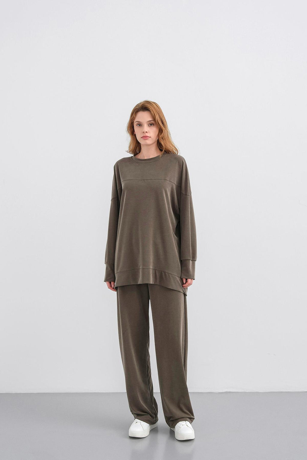 HAKİ Kadın Tencel Karışımlı Yumuşak Dokulu Nervürlü Bol Paça Basic Alt-Üst Takım