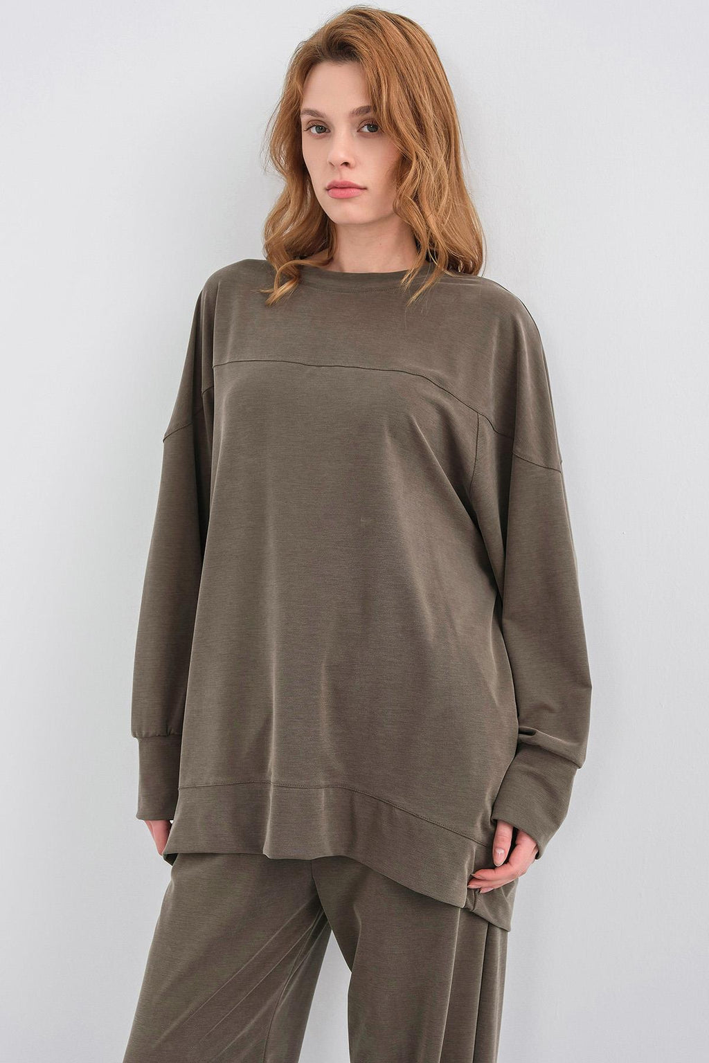 HAKİ Kadın Tencel Karışımlı Yumuşak Dokulu Nervürlü Bol Paça Basic Alt-Üst Takım