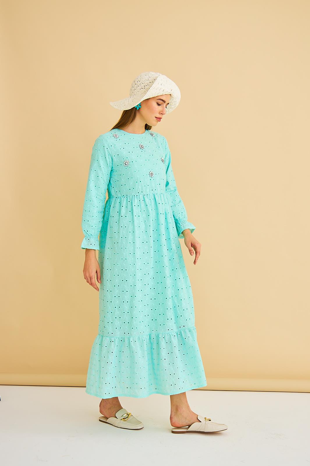 Hesna Taş İşlemeli Eteği Fırfırlı Oversize Mint Brode Elbise