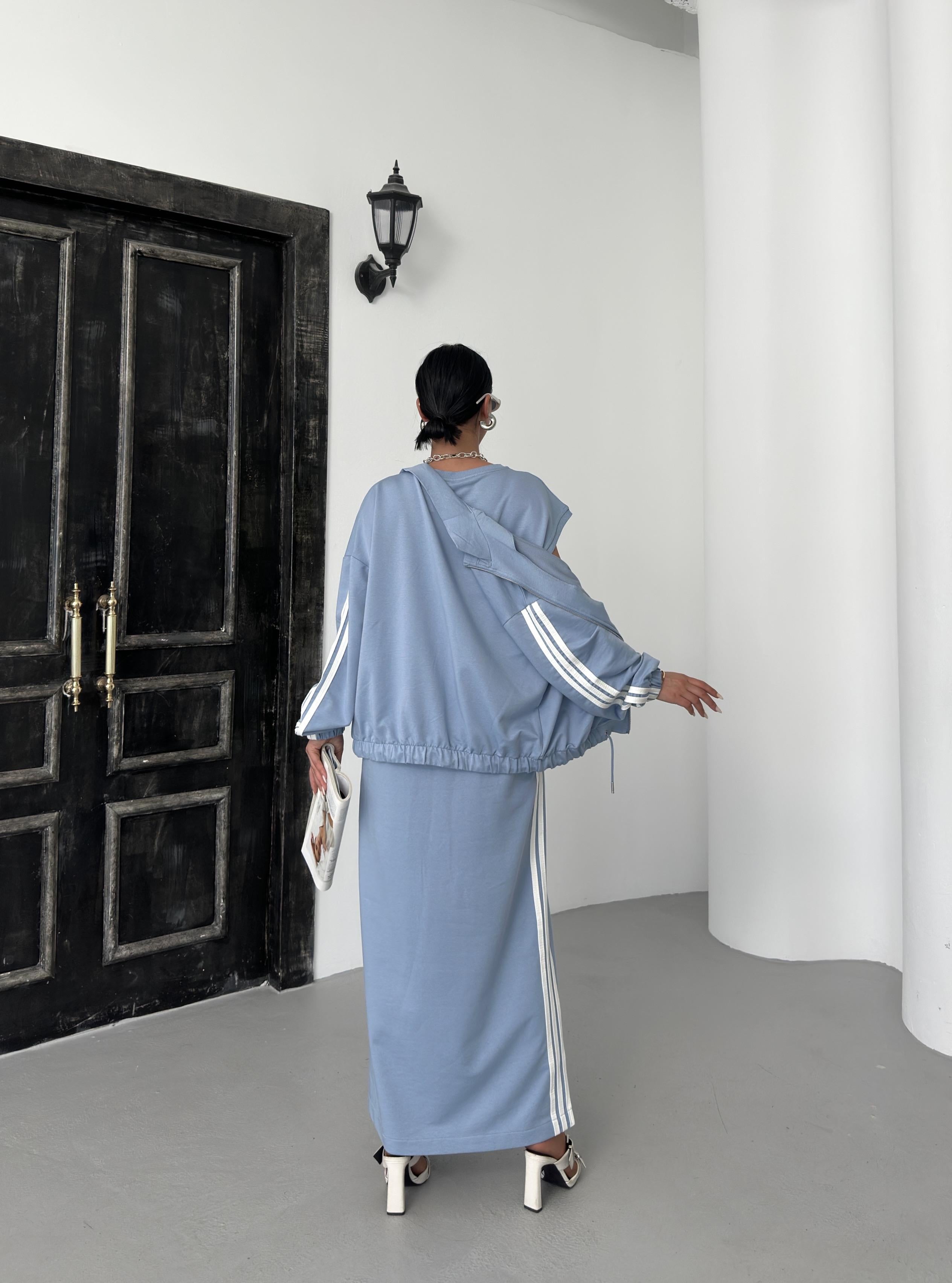 İndigo Kadın Oversize Kalıp Etek Ucu Yırtmaç Detaylı Elbise Ve Fermuar Kapamalı Cepli Lastikli Sweat Pamuklu Örme Takım