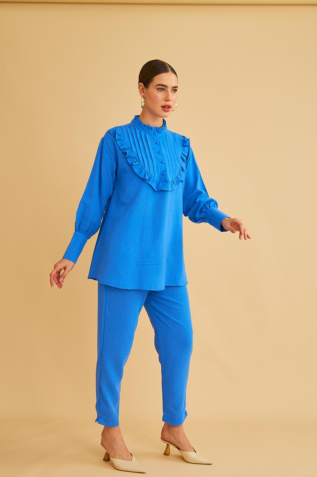 Jade Süs Dikişli ve Düğmeli Fırfır Yaka Keten Mavi Tunik Pantolon Takım
