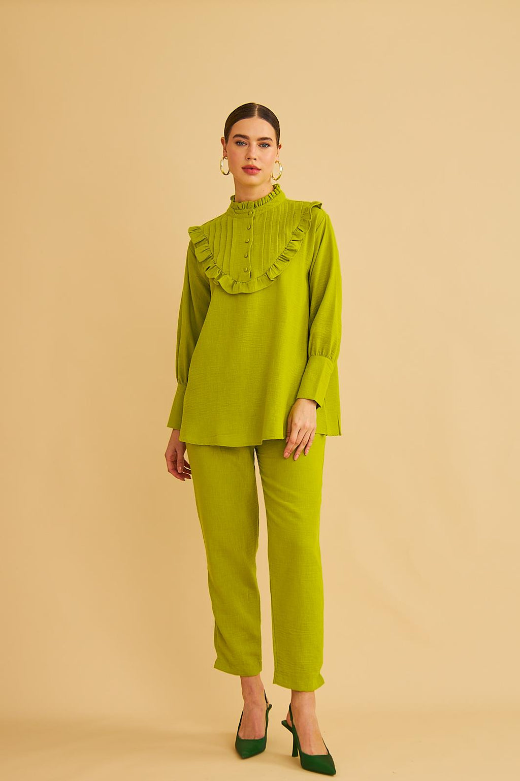 Jade Süs Dikişli ve Düğmeli Fırfır Yaka Keten Olive Tunik Pantolon Takım