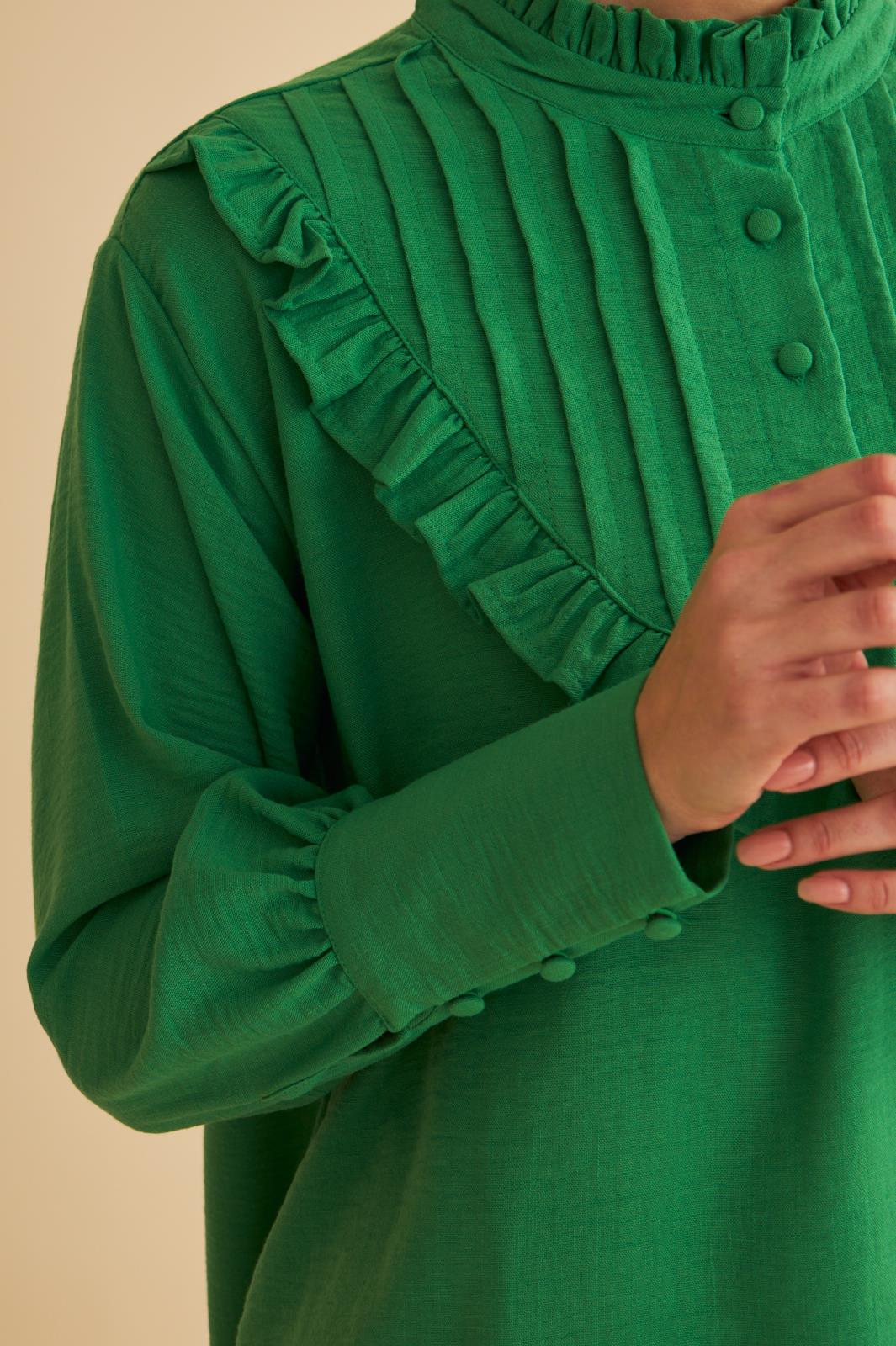 Jade Süs Dikişli ve Düğmeli Fırfır Yaka Keten Yeşil Tunik Pantolon Takım