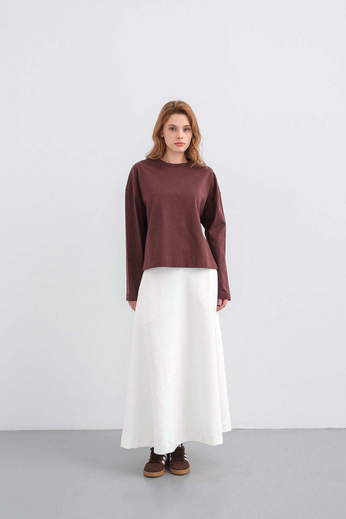 Kahve Kadın Bisiklet Yaka Etek Yırtmaçlı %100 Pamuk Oversize Basic Sweatshirt