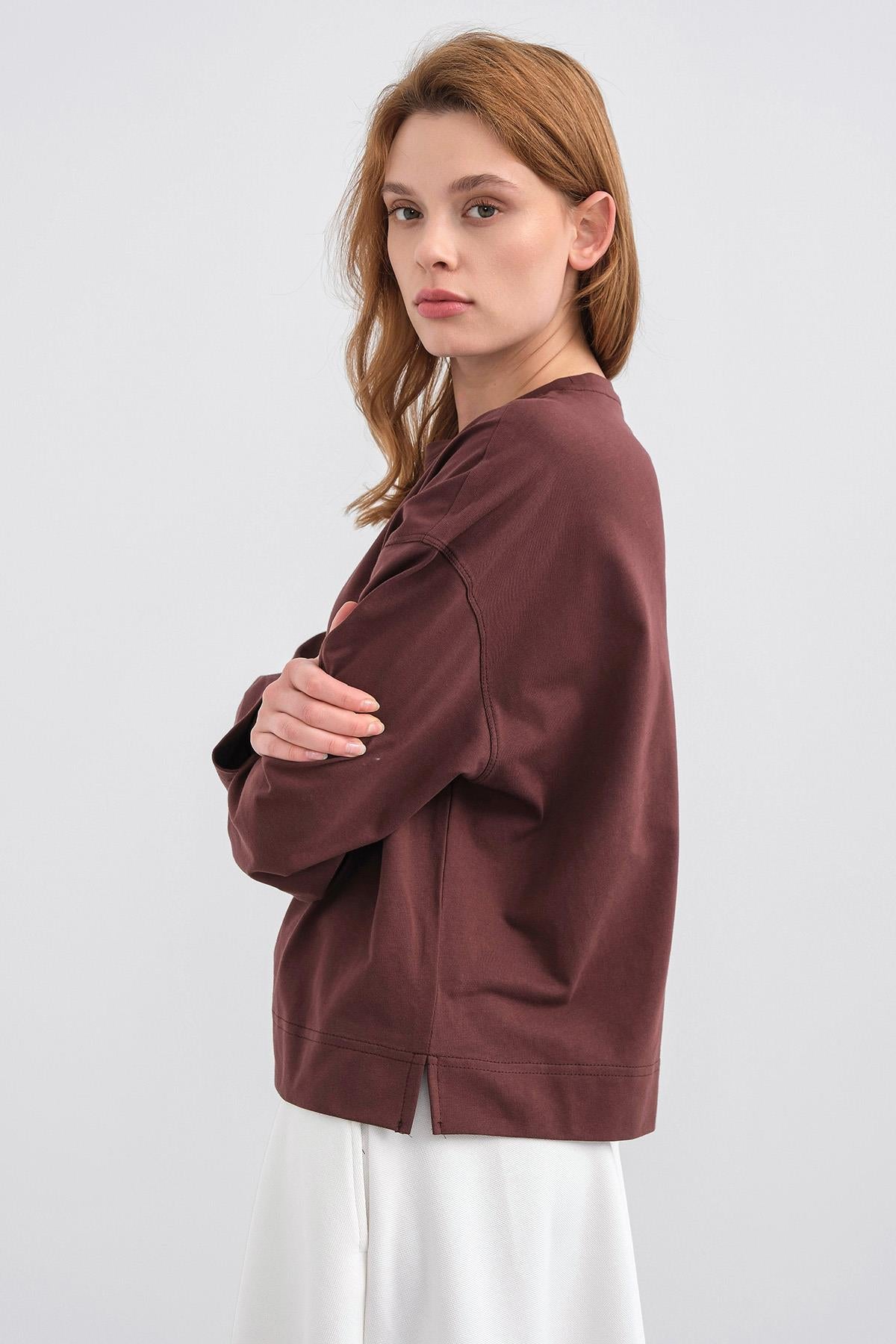 Kahve Kadın Bisiklet Yaka Etek Yırtmaçlı %100 Pamuk Oversize Basic Sweatshirt