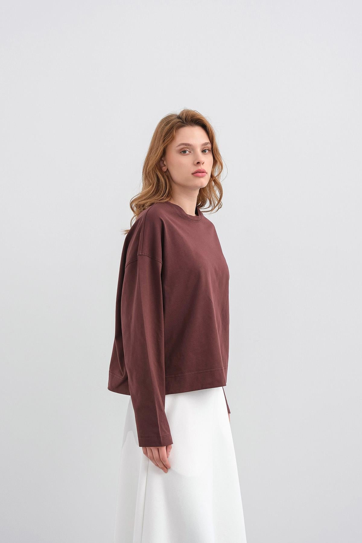 Kahve Kadın Bisiklet Yaka Etek Yırtmaçlı %100 Pamuk Oversize Basic Sweatshirt