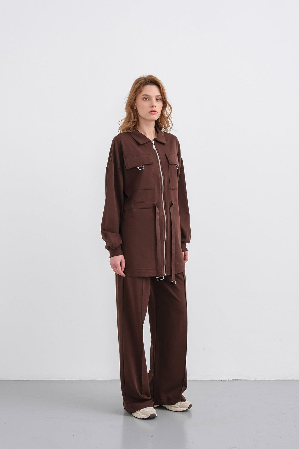 Kahve Kadın Polo Yaka Cep Detaylı Fermuarlı Bol Paça Nervürlü Örme Alt-Üst Takım