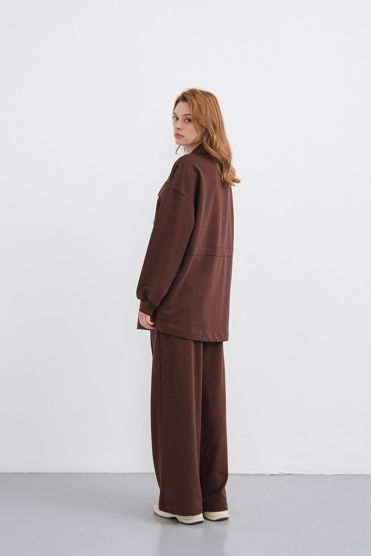 Kahve Kadın Polo Yaka Cep Detaylı Fermuarlı Bol Paça Nervürlü Örme Alt-Üst Takım