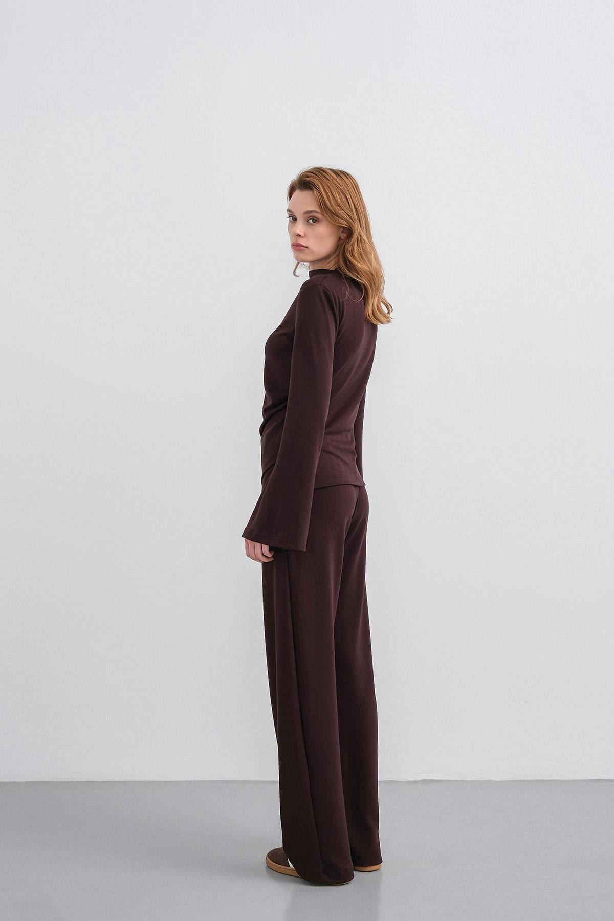 Kahve Kadın Yumuşak Dokulu Premium Modal  Balıkçı Yaka Asimetrik Kesim Alt-Üst Takım