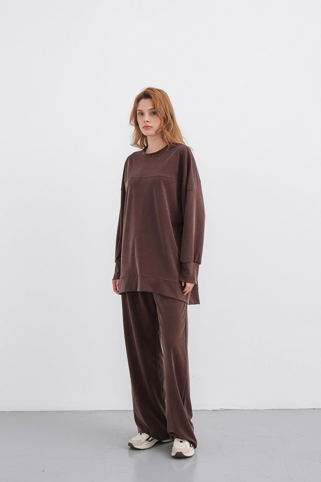 Kahverengi Kadın Tencel Karışımlı Yumuşak Dokulu Nervürlü Bol Paça Basic Alt-Üst Takım