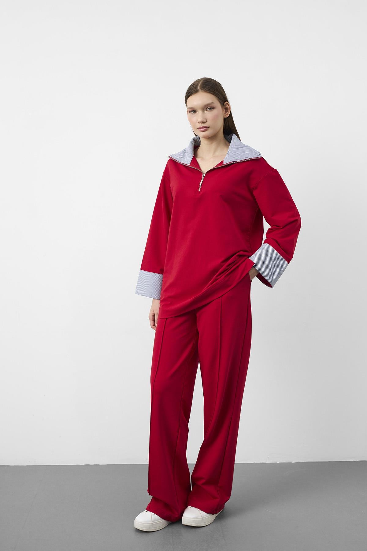 Kırmızı Kontrast Dokuma Yaka Pamuklu Oversize Relax Takım