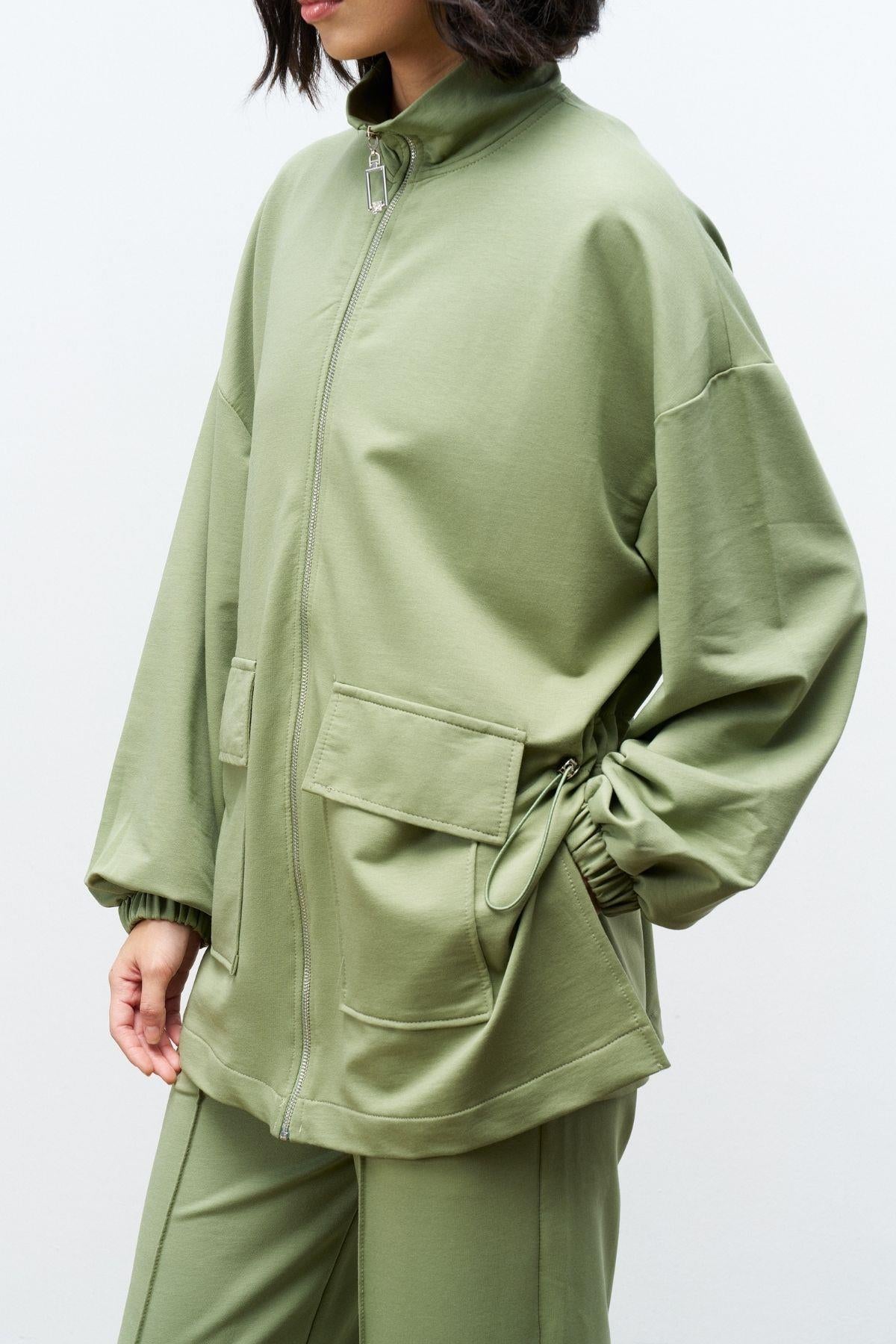 Koyu Haki Kadın Dik Yaka Fermuarlı Kapaklı Cep Detaylı Bol Paça Pamuklu Örme Alt Üst Takım