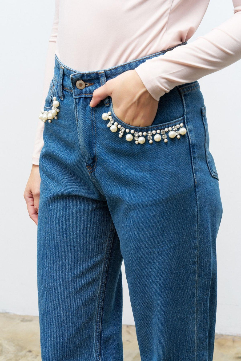 Koyu mavi cep detayı incili bol paça %100 cotton denim pantolon