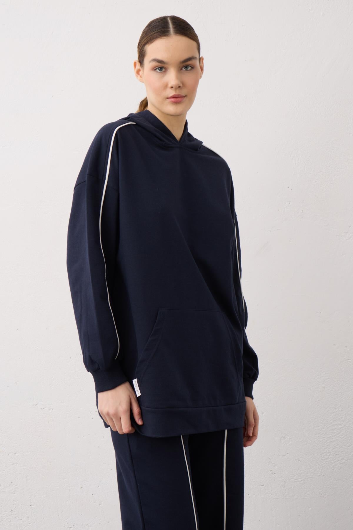 Lacivert Etiket Detaylı Kapüşonlu Kanguru Cepli Pamuklu Örme Alt Üst Takım