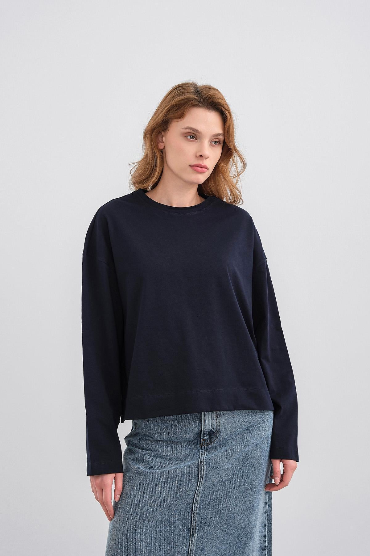 Lacivert Kadın Bisiklet Yaka Etek Yırtmaçlı %100 Pamuk Oversize Basic Sweatshirt