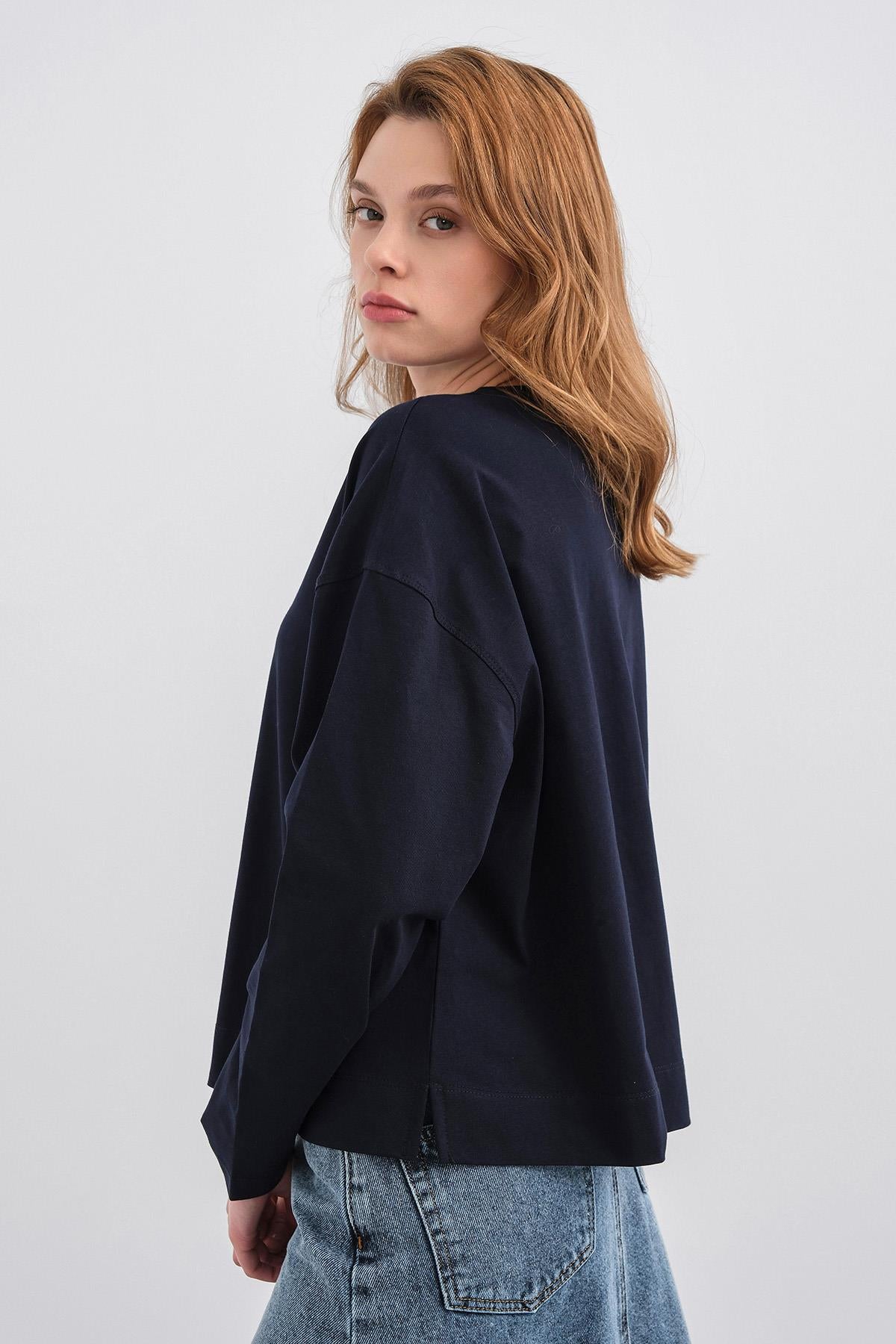 Lacivert Kadın Bisiklet Yaka Etek Yırtmaçlı %100 Pamuk Oversize Basic Sweatshirt