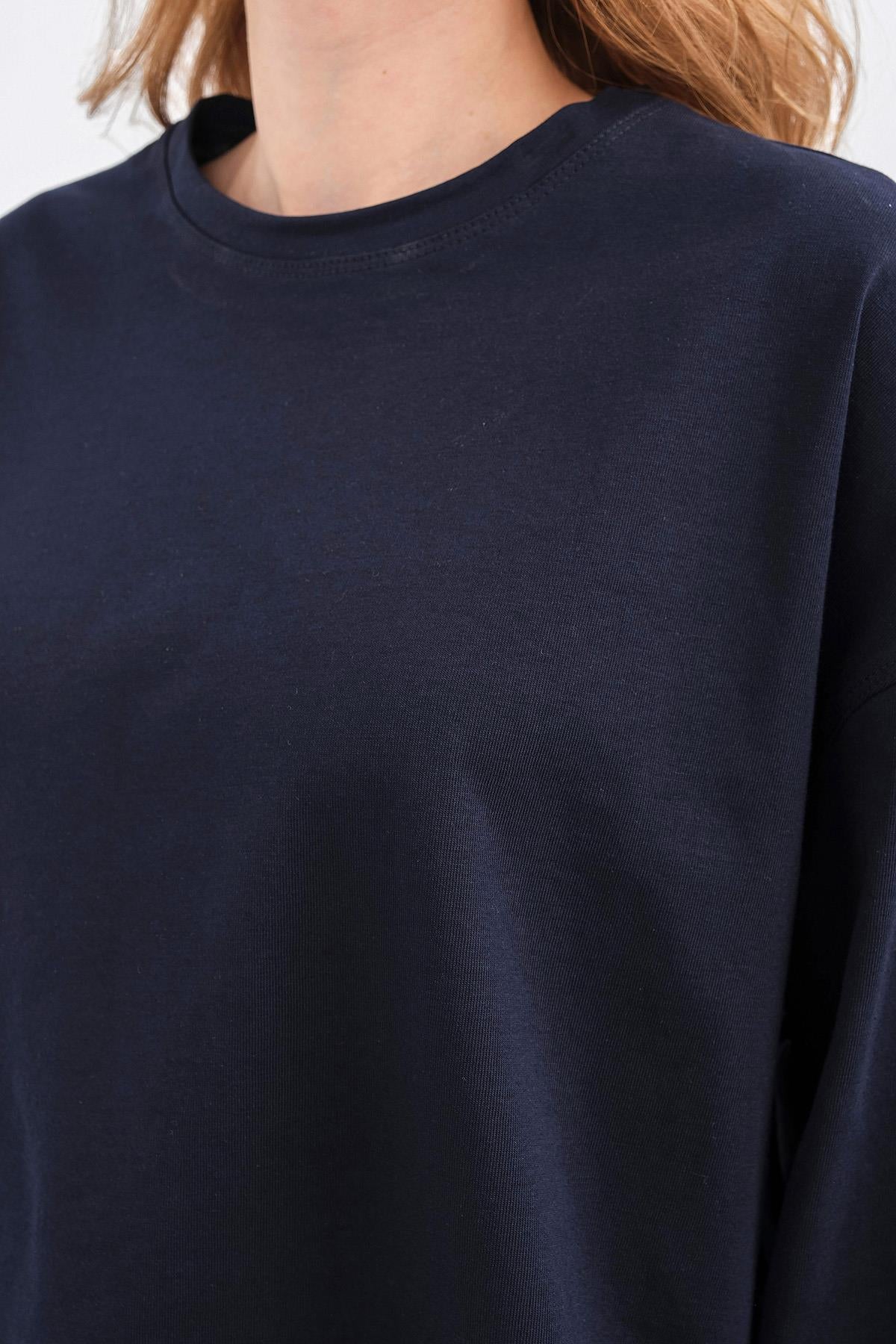 Lacivert Kadın Bisiklet Yaka Etek Yırtmaçlı %100 Pamuk Oversize Basic Sweatshirt