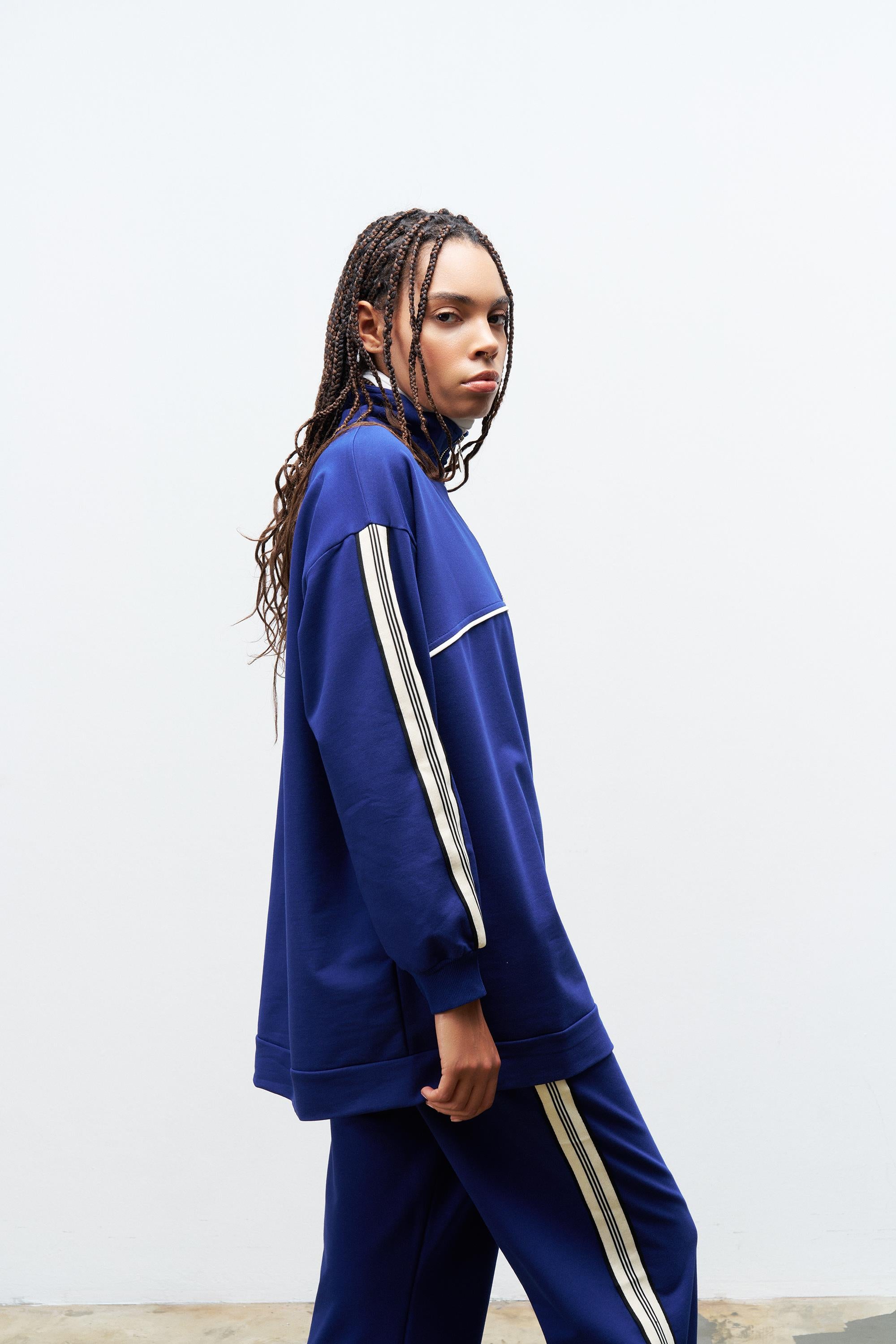 Lacivert Kadın Dik Yaka Yarım Fermuarlı Etiket Detaylı  Sweatshirt Ve  Rahat Kesim Şerit Detaylı Pantolon Pamuklu  Örme Alt Üst Takım