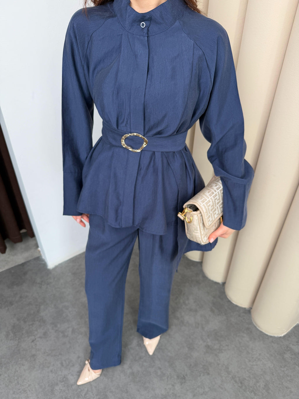 Lacivert Kadın Premium Tencel Dokulu Gold Tokalı Kemerli Modern Kesim Takım