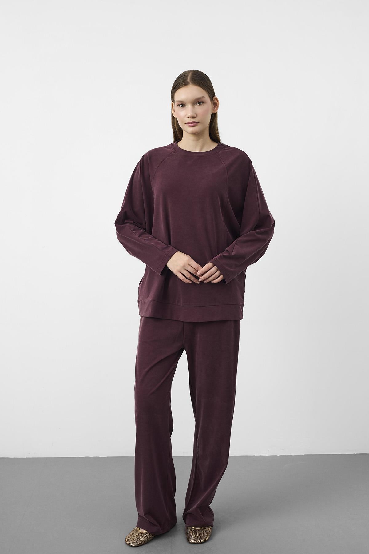 Mürdüm Kadın Tencel Karışımlı Yumuşak Dokulu Bisiklet Yaka Basic Bol Paça Alt-Üst Takım