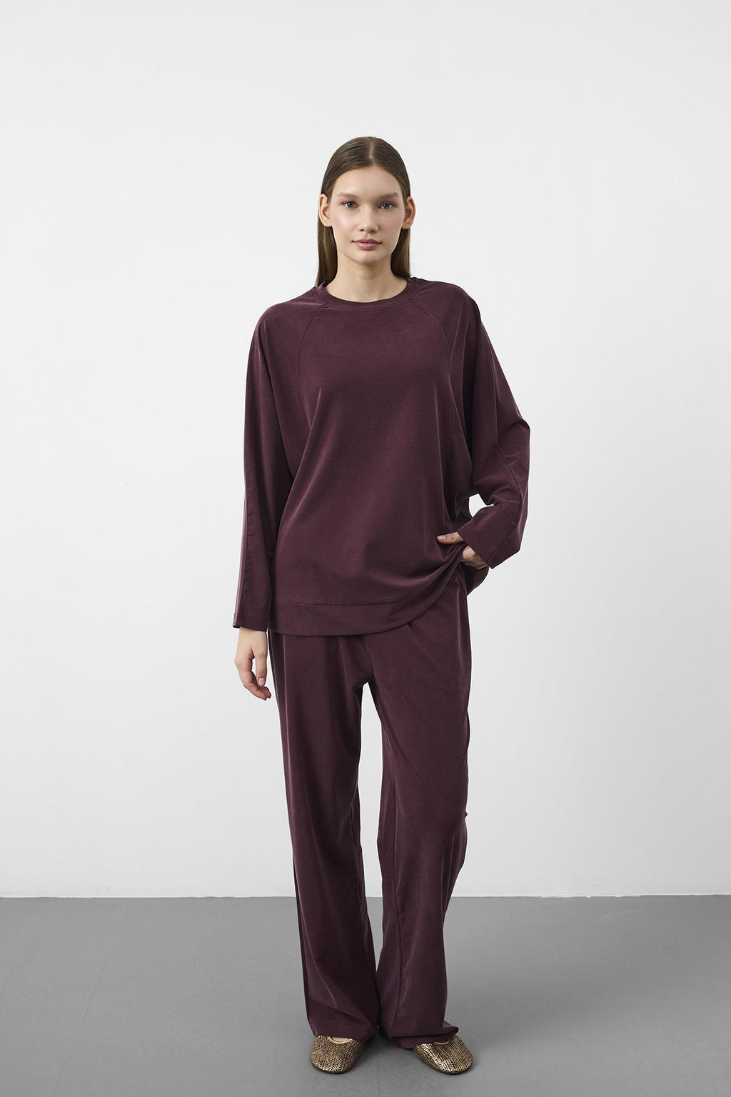 Mürdüm Kadın Tencel Karışımlı Yumuşak Dokulu Bisiklet Yaka Basic Bol Paça Alt-Üst Takım