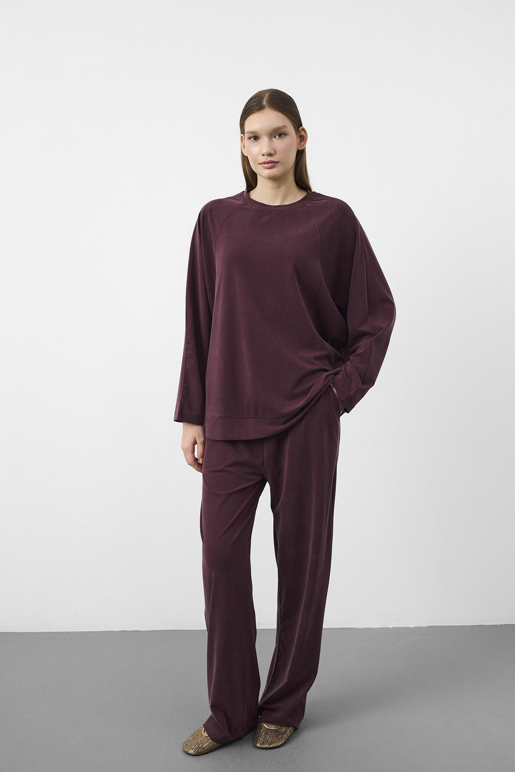 Mürdüm Kadın Tencel Karışımlı Yumuşak Dokulu Bisiklet Yaka Basic Bol Paça Alt-Üst Takım