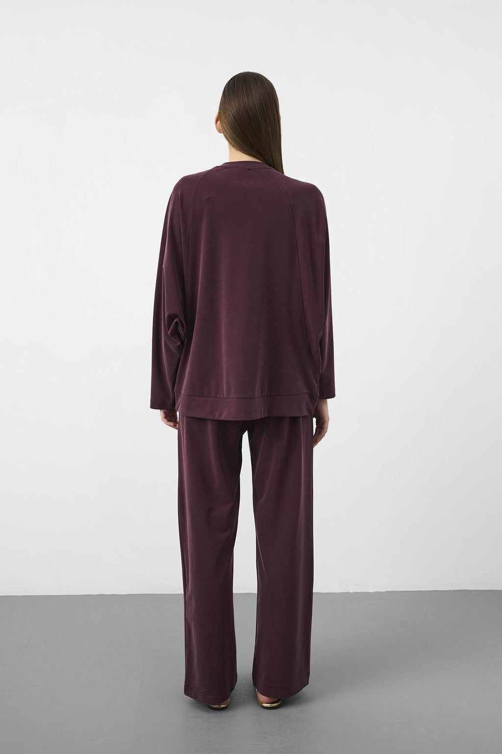 Mürdüm Kadın Tencel Karışımlı Yumuşak Dokulu Bisiklet Yaka Basic Bol Paça Alt-Üst Takım