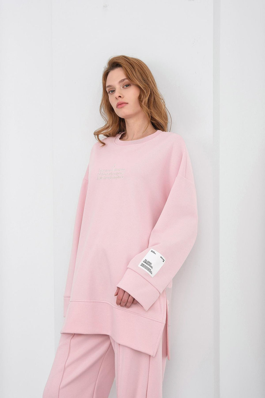 Pembe Kadın Pike Dokulu Nakış Detaylı Yırtmaçlı Oversize Bol Paça Alt-Üst Takım