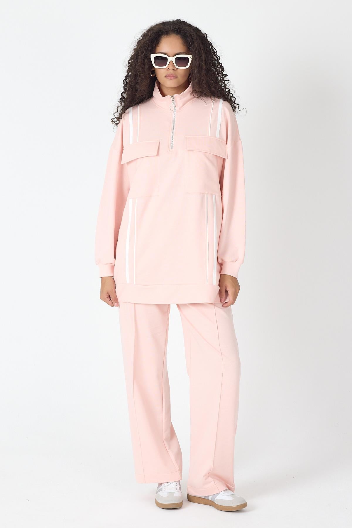 Pudra Kadın Etek Yırtmaçlı Fermuar Kapamalı Cep Detaylı Sweatshirt Ve Bol Paça Nervürlü Pantolon Pamuklu Örme Alt Üst Takım