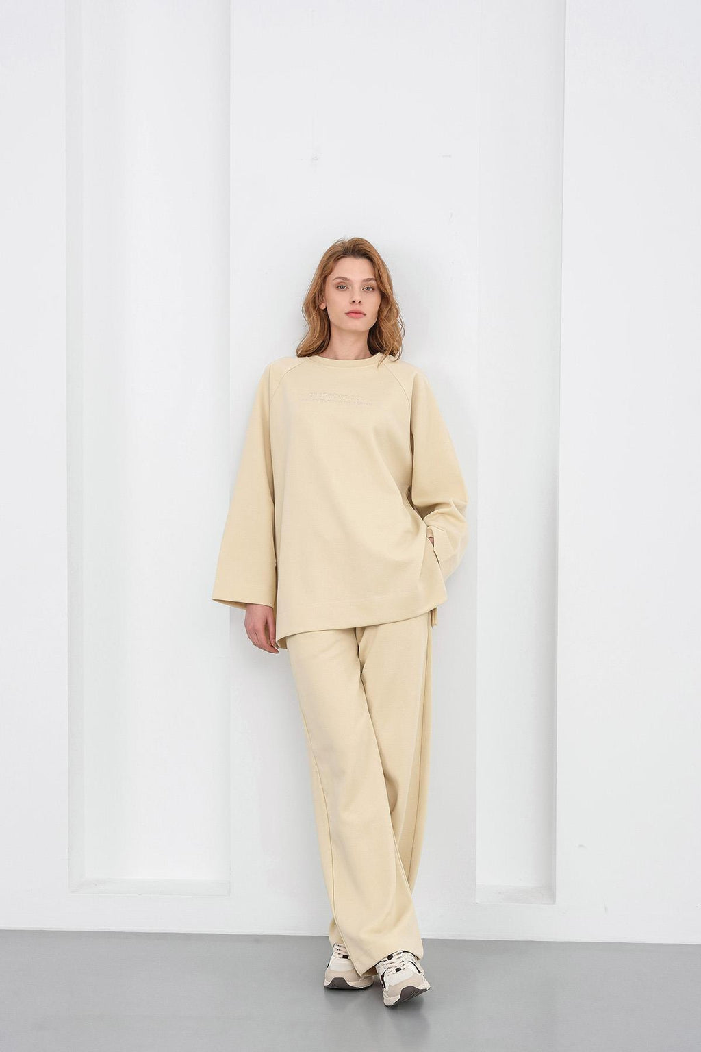 Sarı Kadın Nakış Detaylı Oversize Pike Dokulu Bol Paça Alt-Üst Takım