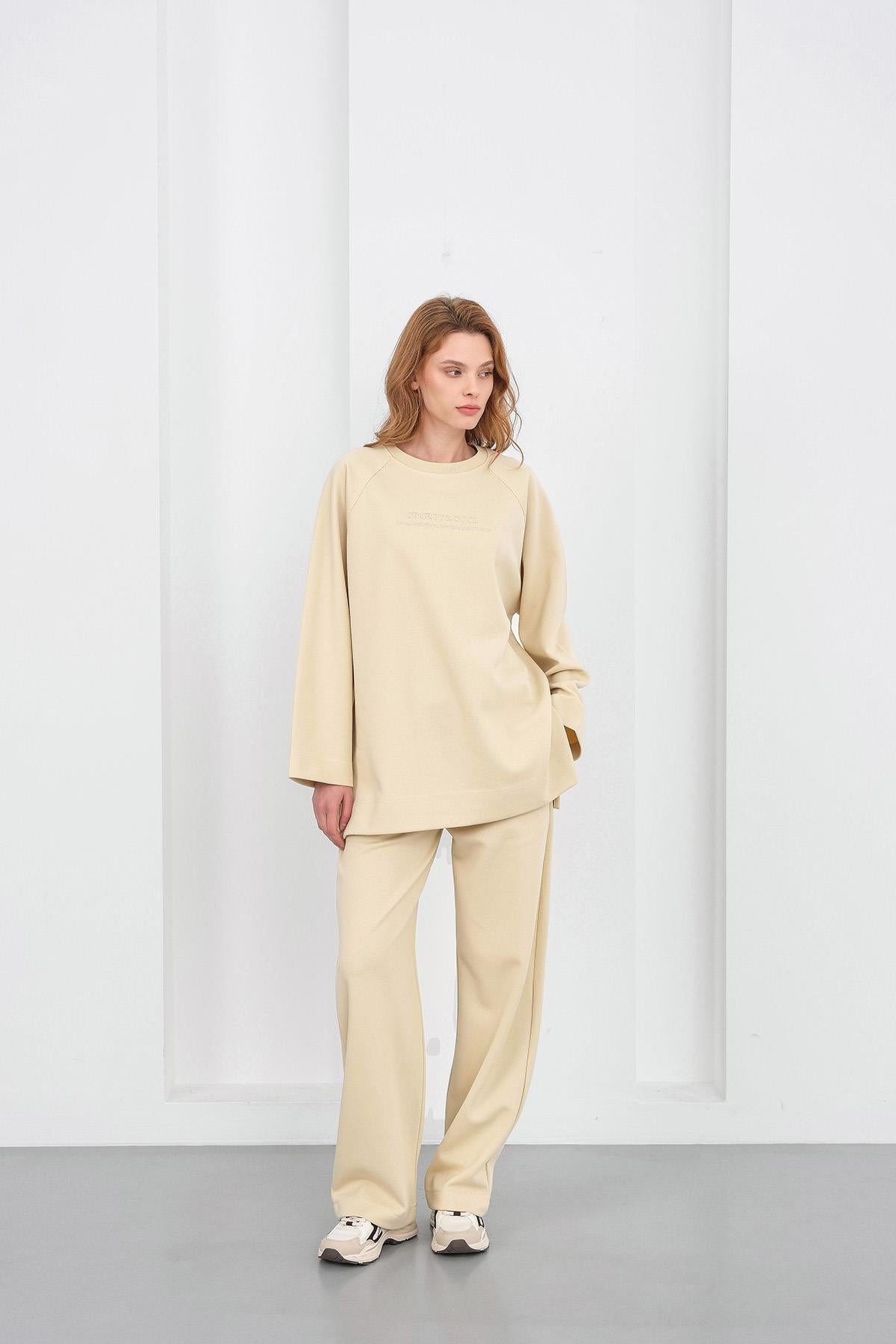 Sarı Kadın Nakış Detaylı Oversize Pike Dokulu Bol Paça Alt-Üst Takım