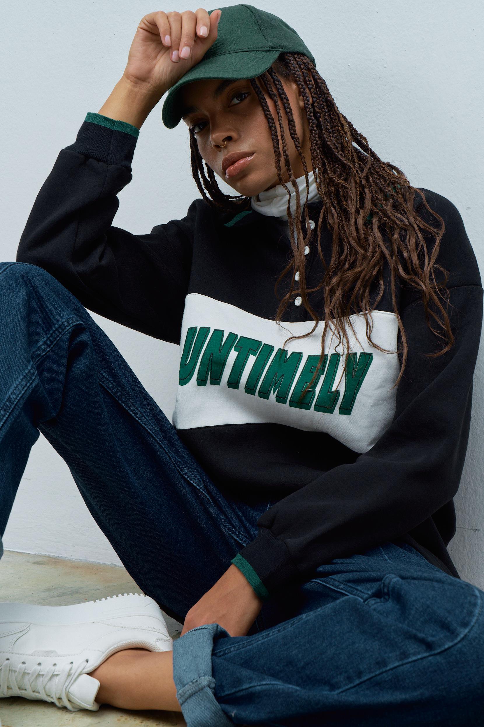 Siyah Kadın 3 iplik baskılı bisiklet yaka ön düğmeli sweatshirt