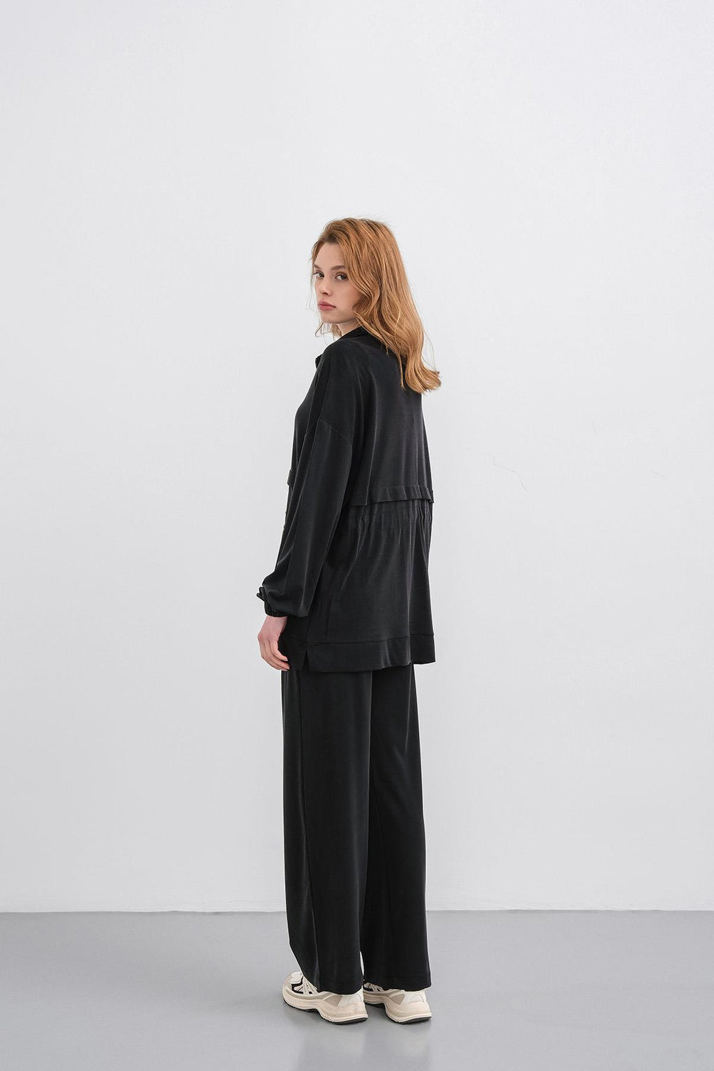 Siyah Kadın Bel Lastik Detaylı Cepli Fermuar Kapamalı Oversize Modal Alt Üst Takım