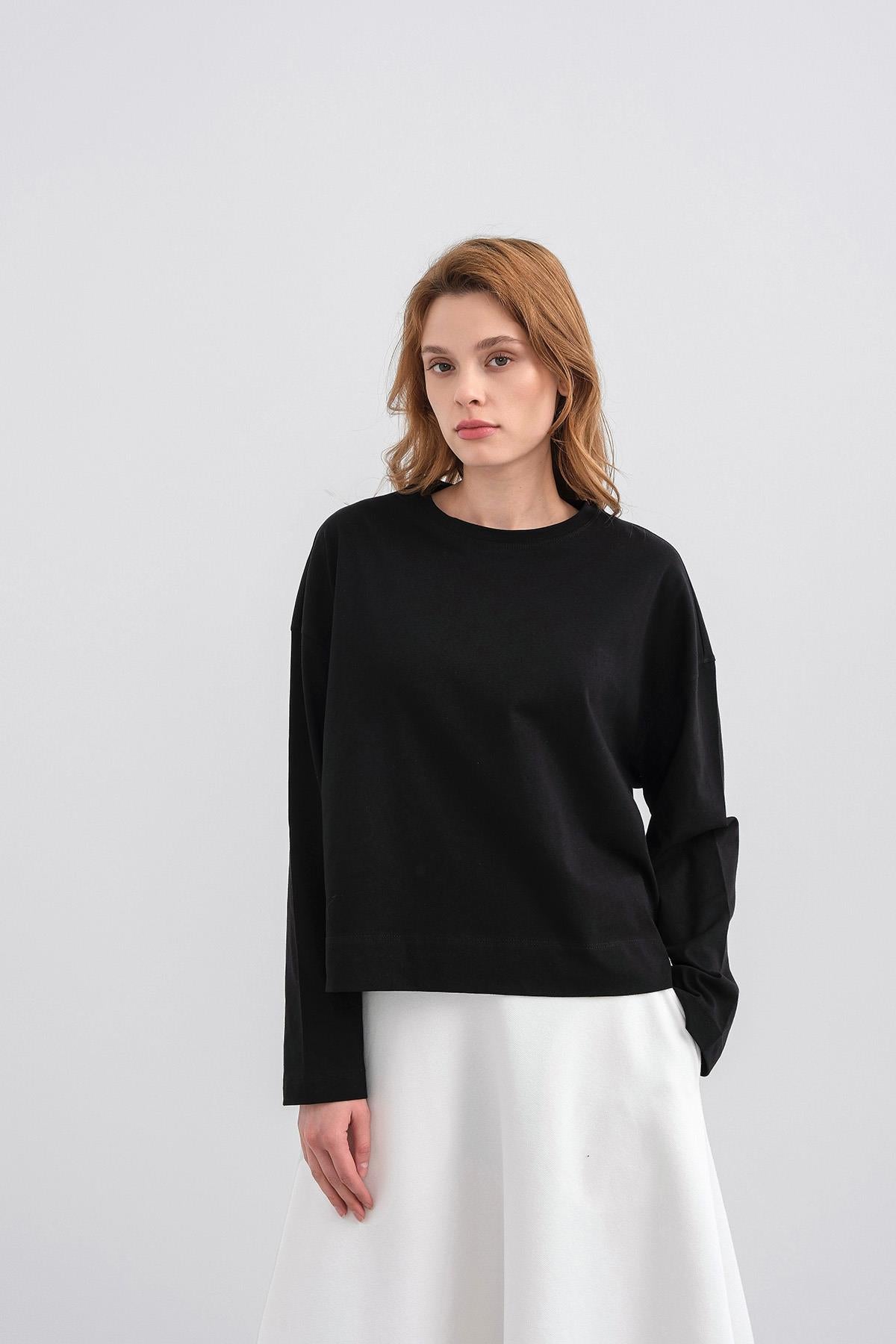 Siyah Kadın Bisiklet Yaka Etek Yırtmaçlı %100 Pamuk Oversize Basic Sweatshirt