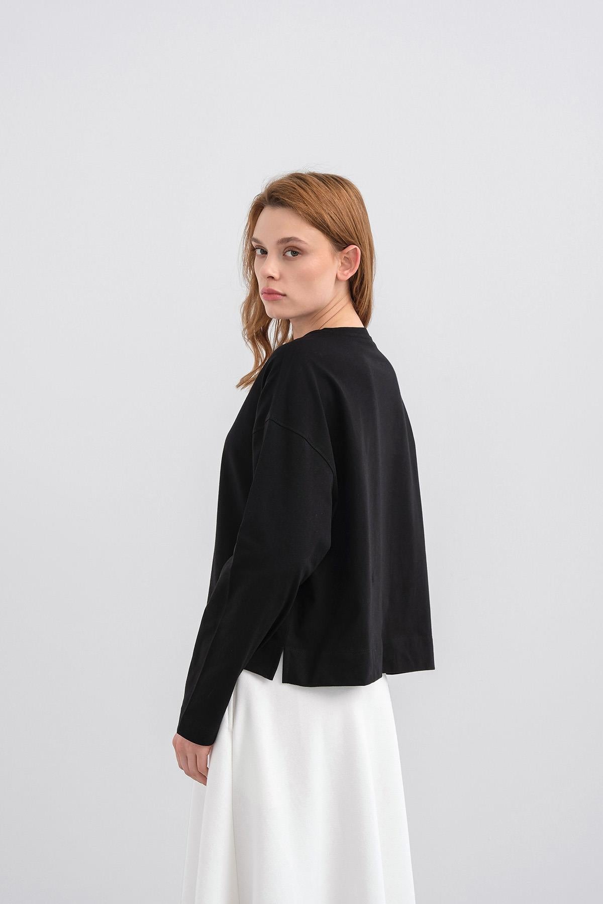 Siyah Kadın Bisiklet Yaka Etek Yırtmaçlı %100 Pamuk Oversize Basic Sweatshirt