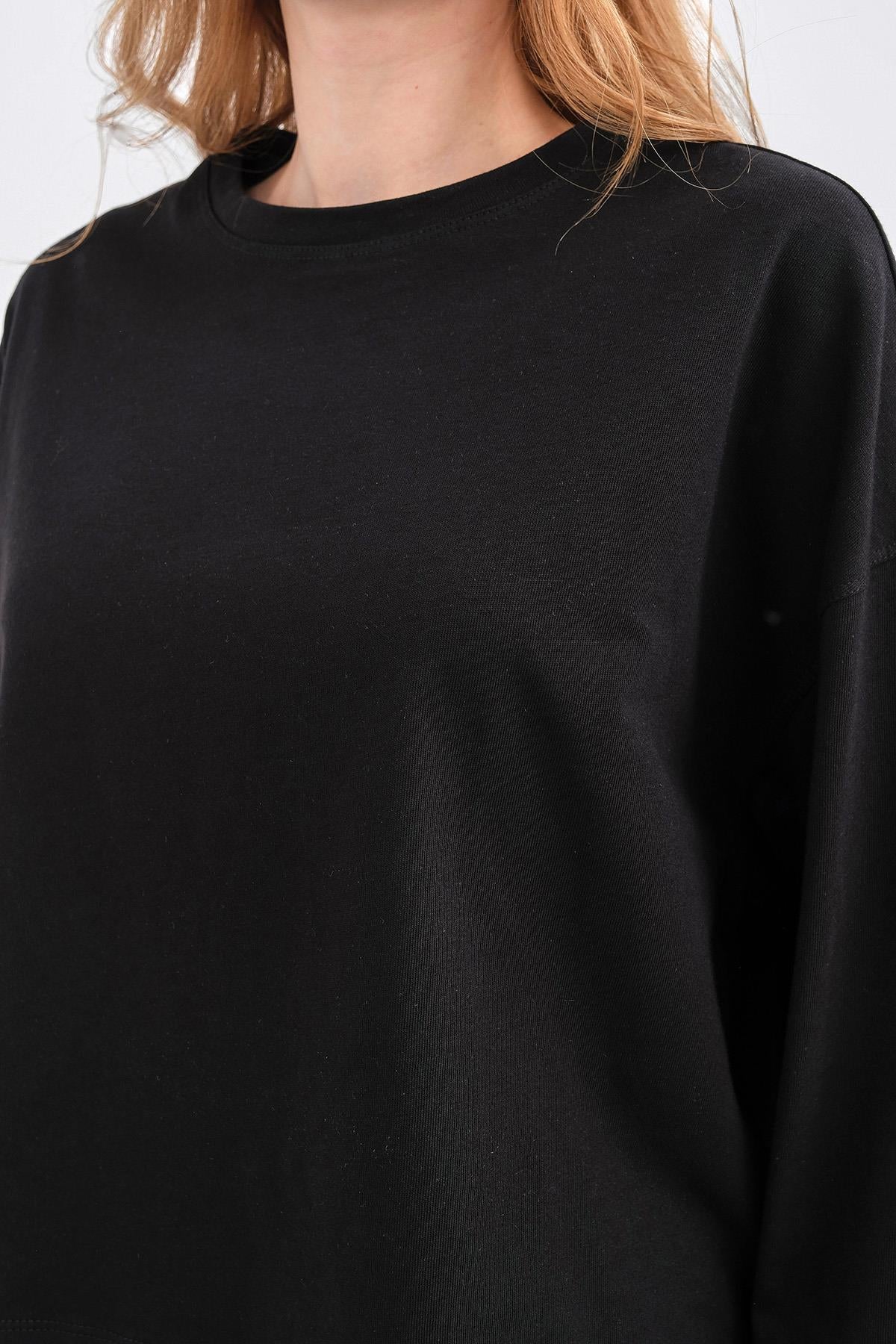 Siyah Kadın Bisiklet Yaka Etek Yırtmaçlı %100 Pamuk Oversize Basic Sweatshirt