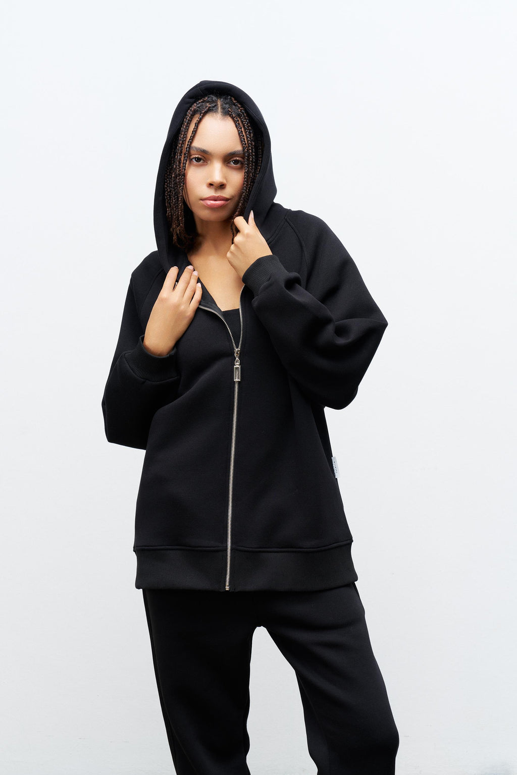 Siyah Kadın Cep Etiket Detaylı  Kapüşonlu İçi Polarlı Alt Üst Takım