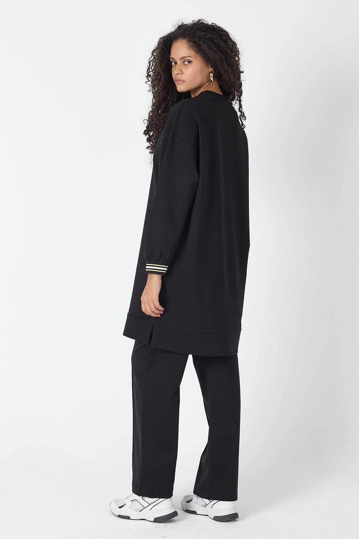 Siyah Kadın Etek Ucu Yırtmaçlı Baskı Detaylı  Nervürlü Bol Paça Pantolon Sweatshirt  Alt Üst Takım