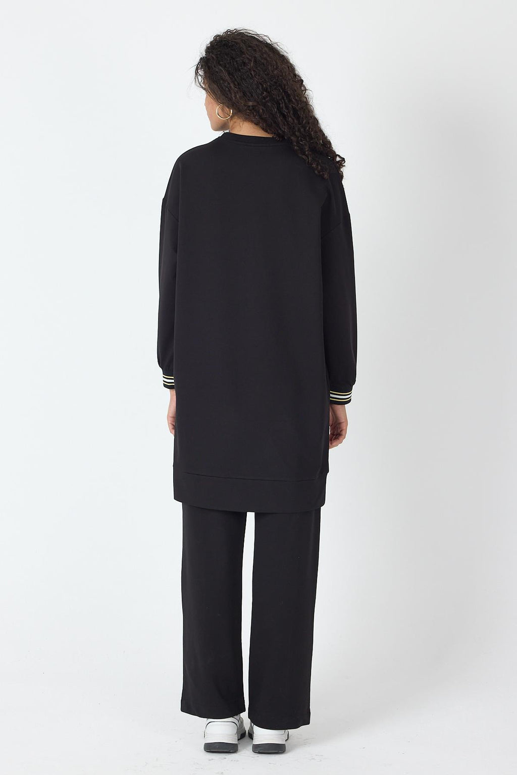 Siyah Kadın Etek Ucu Yırtmaçlı Baskı Detaylı  Nervürlü Bol Paça Pantolon Sweatshirt  Alt Üst Takım