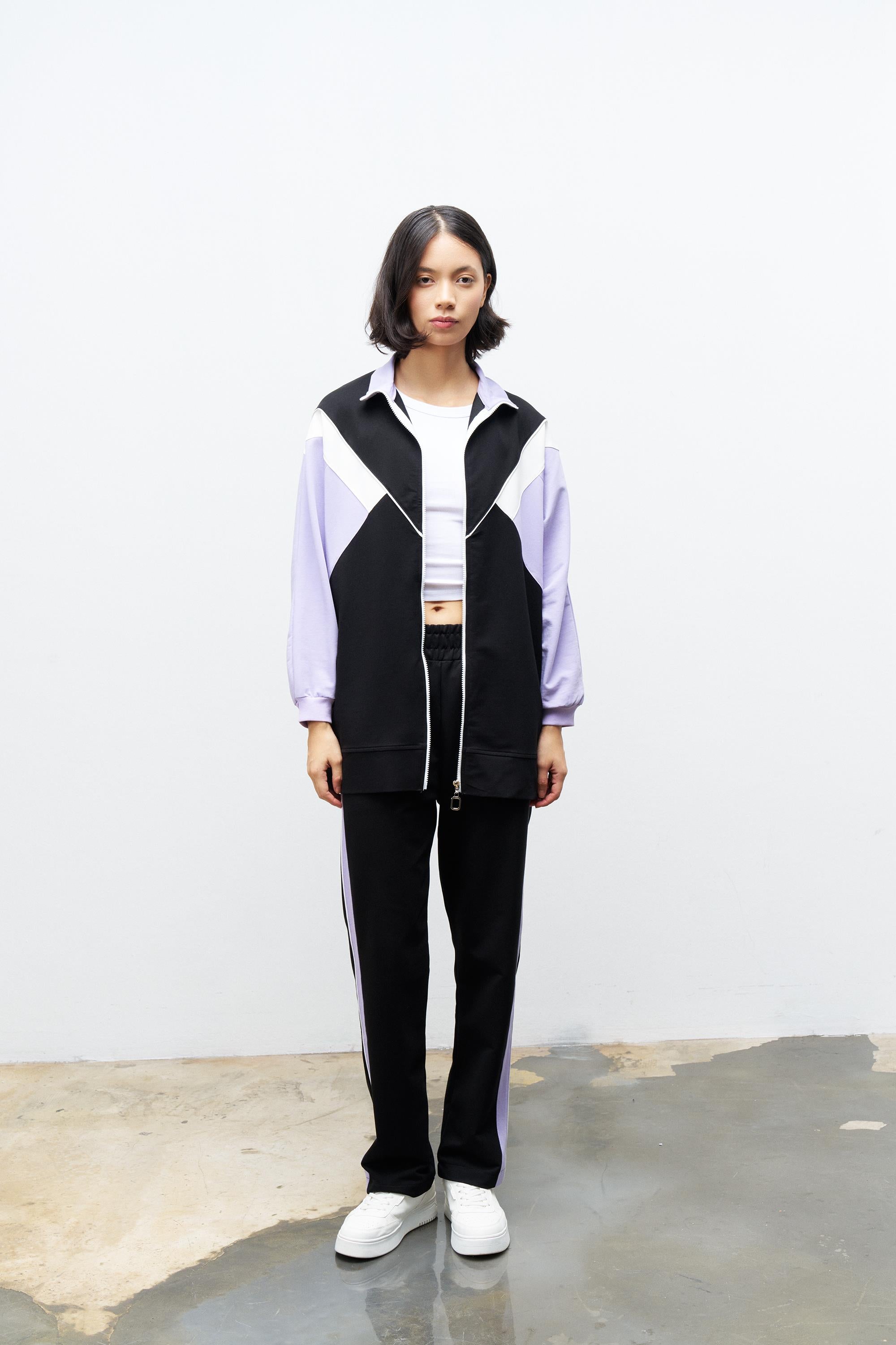 Siyah Kadın Fermuar Kapamalı  Bisiklet Yaka Renk Garnili Üst Ve Lastikli Pantolon Örme Alt Üst Takım