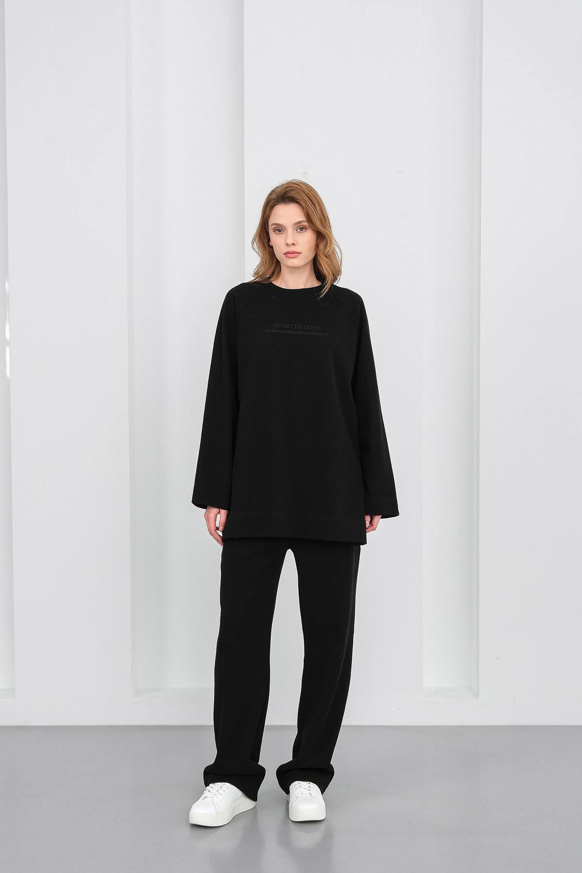 Siyah Kadın Nakış Detaylı Oversize Pike Dokulu Bol Paça Alt-Üst Takım