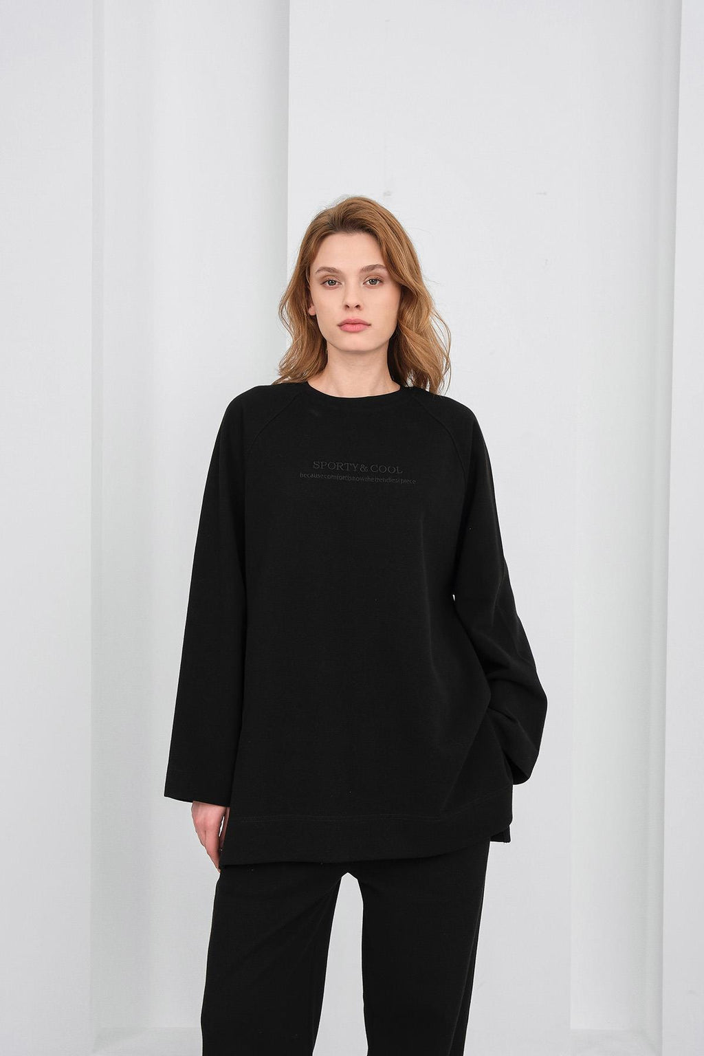 Siyah Kadın Nakış Detaylı Oversize Pike Dokulu Bol Paça Alt-Üst Takım