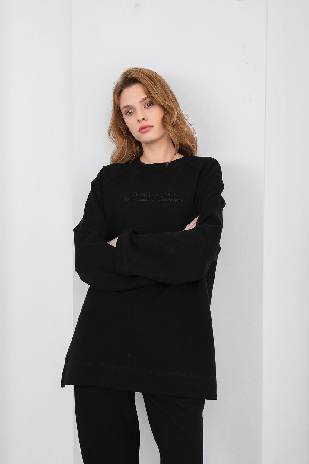 Siyah Kadın Nakış Detaylı Oversize Pike Dokulu Bol Paça Alt-Üst Takım