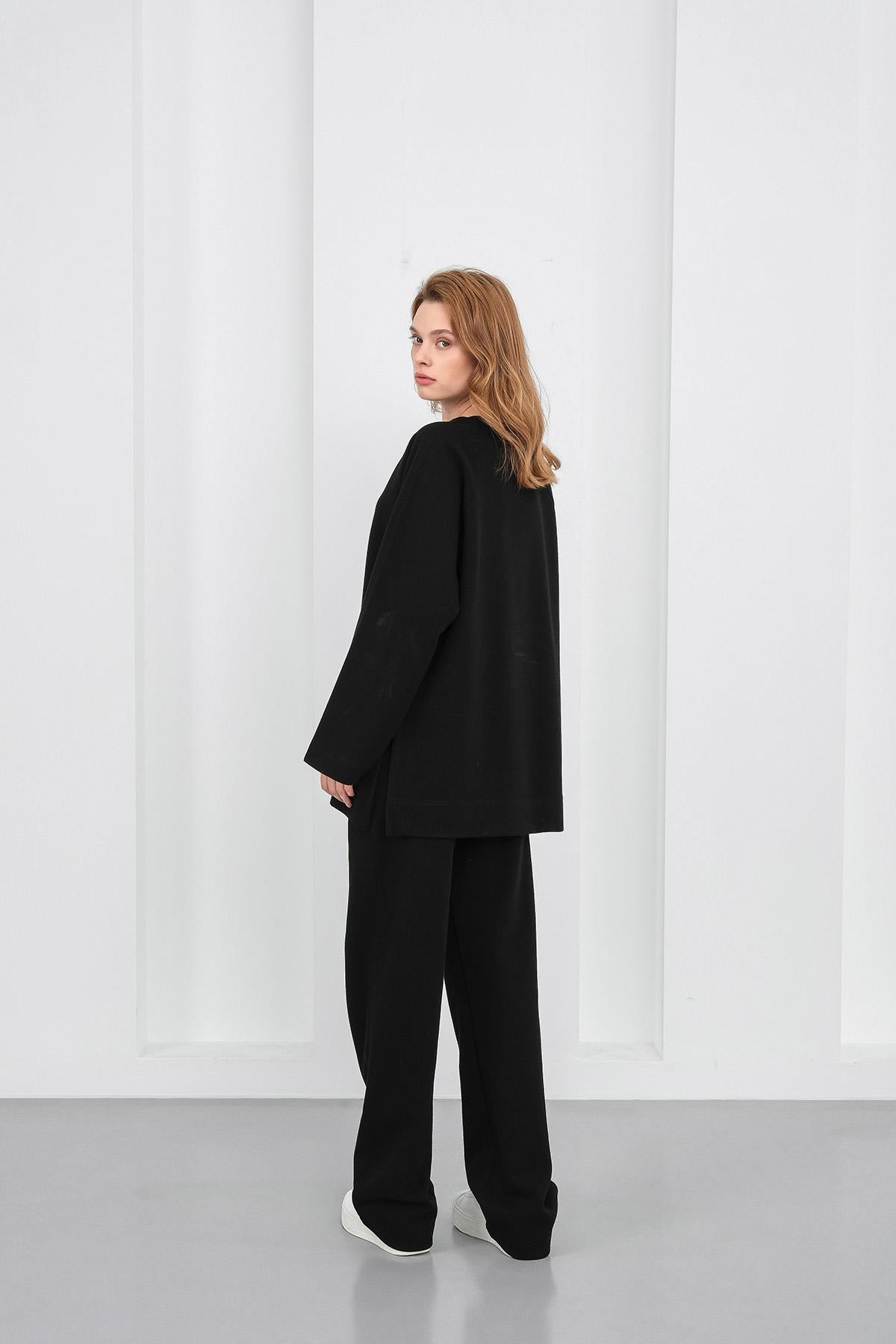 Siyah Kadın Nakış Detaylı Oversize Pike Dokulu Bol Paça Alt-Üst Takım