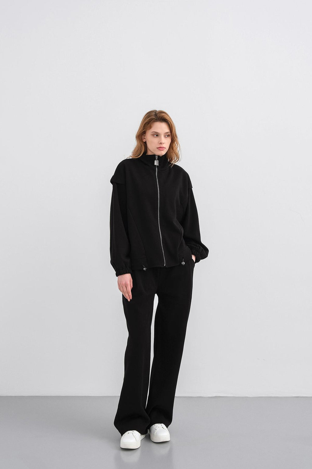 Siyah Kadın Pike Dokulu Bel Ayarlanabilir Fermuar Detaylı Bol Paça Alt-Üst Takım