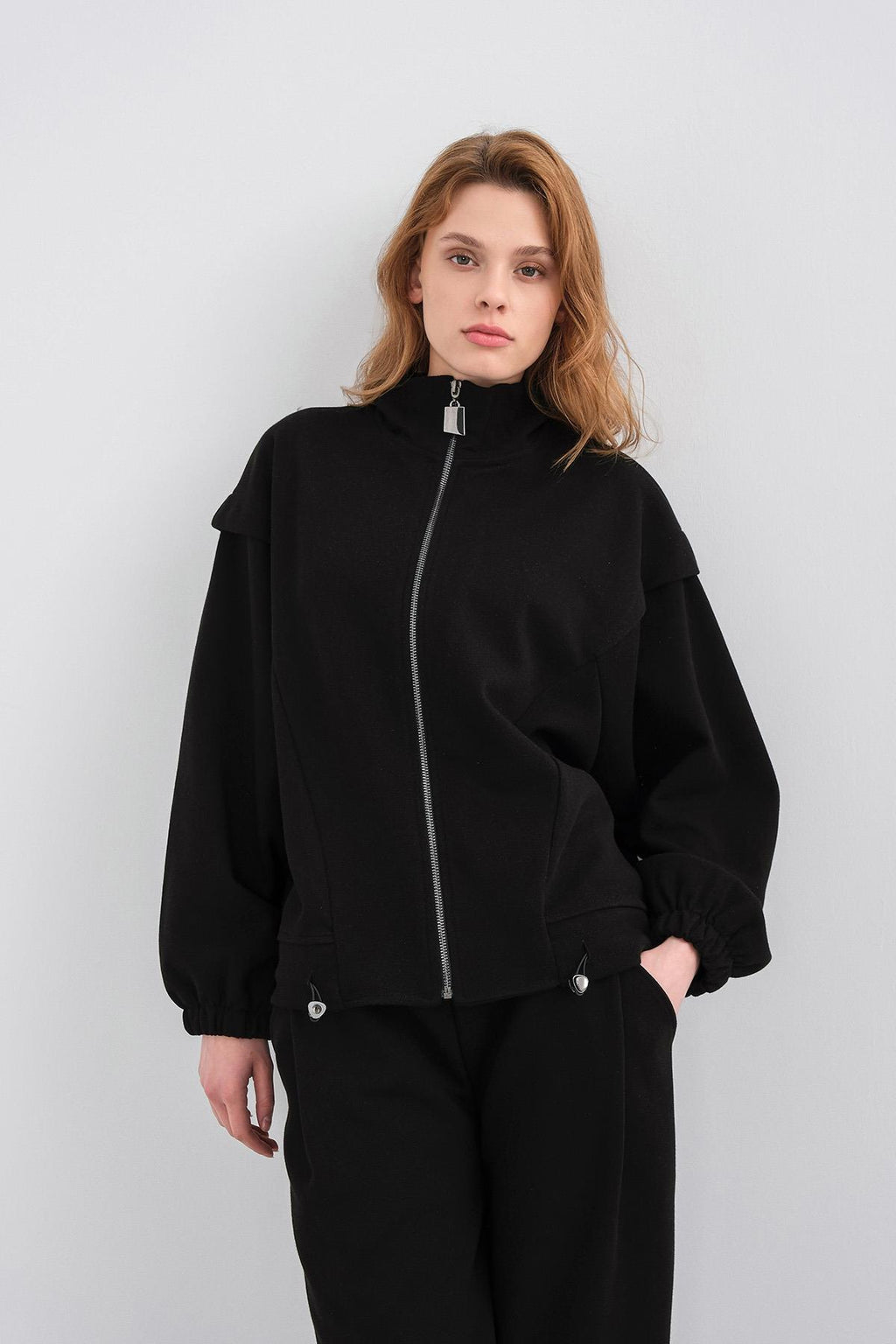 Siyah Kadın Pike Dokulu Bel Ayarlanabilir Fermuar Detaylı Bol Paça Alt-Üst Takım