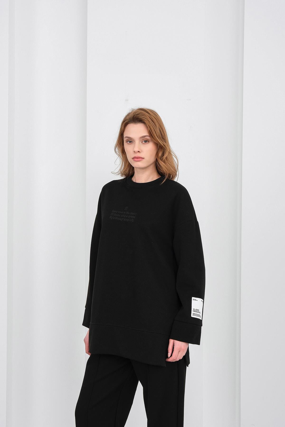 Siyah Kadın Pike Dokulu Nakış Detaylı Yırtmaçlı Oversize Bol Paça Alt-Üst Takım