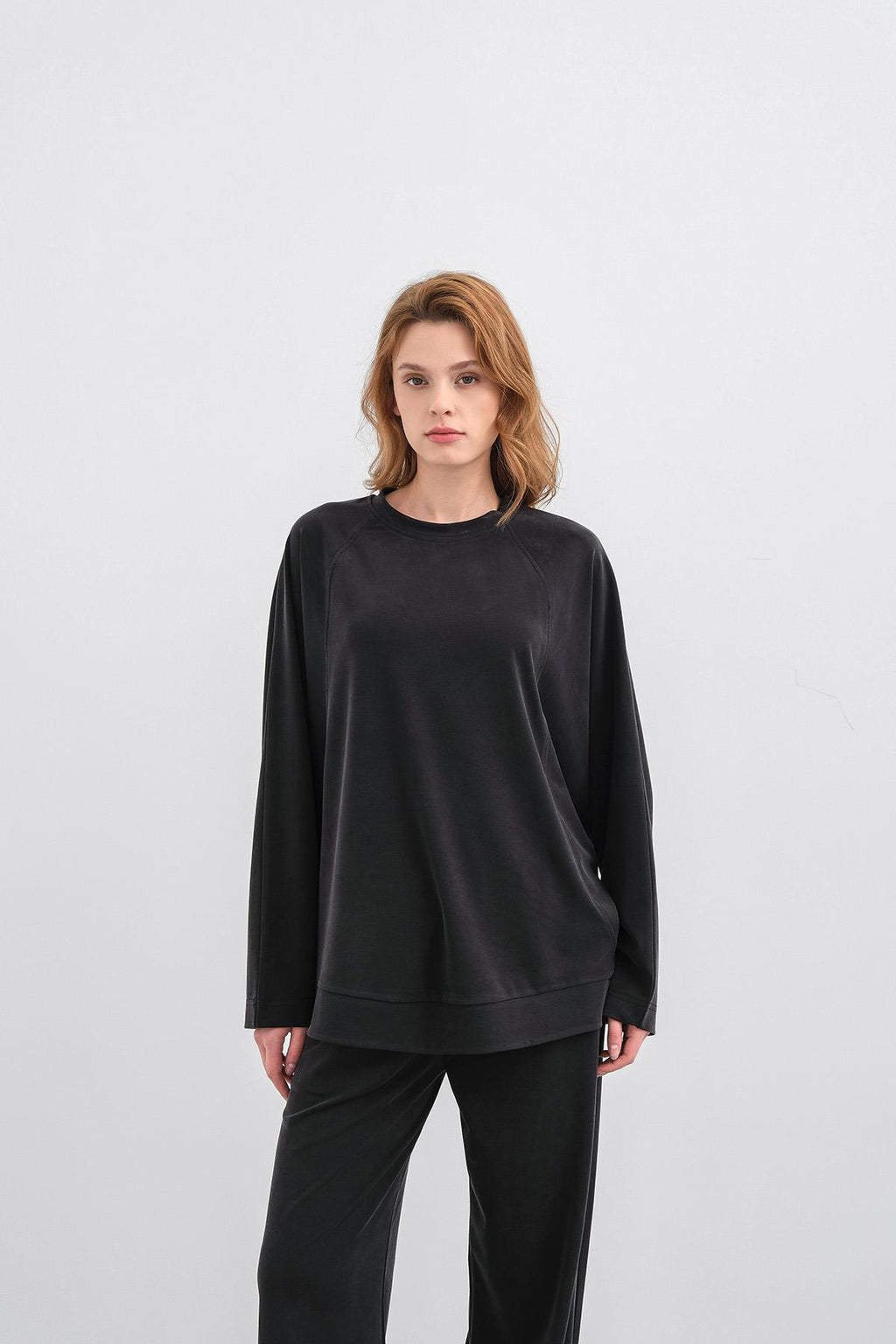 Siyah Kadın Tencel Karışımlı Yumuşak Dokulu Bisiklet Yaka Basic Bol Paça Alt-Üst Takım