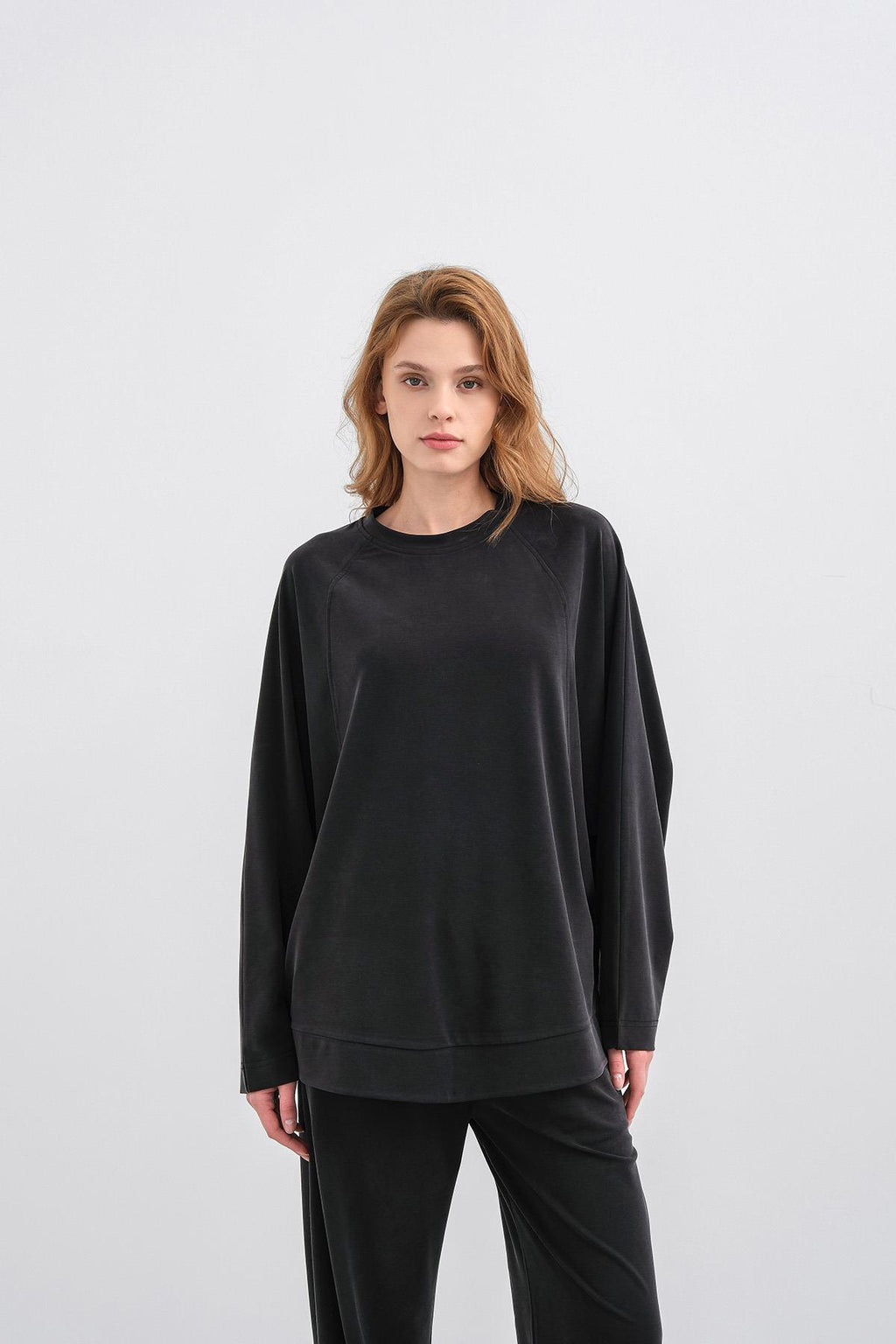 Siyah Kadın Tencel Karışımlı Yumuşak Dokulu Bisiklet Yaka Basic Bol Paça Alt-Üst Takım